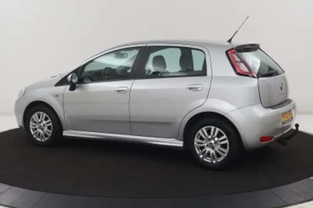 Fiat Punto (2014) thumbnail 2