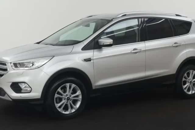 Ford Kuga (2017) thumbnail 1