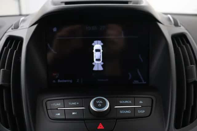 Ford Kuga (2017) thumbnail 5