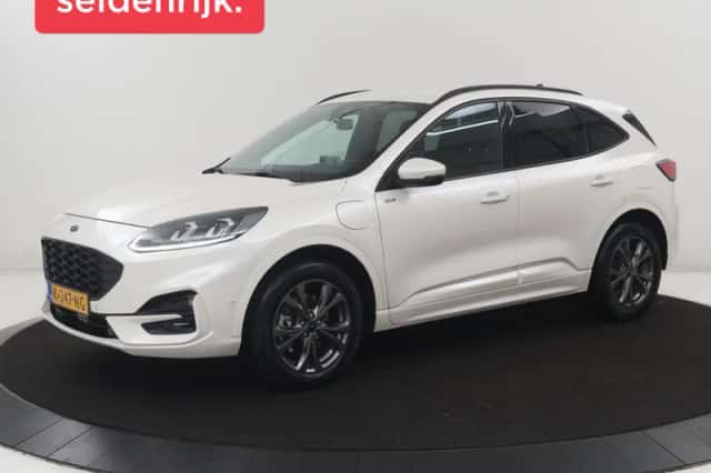 Ford Kuga (2021) thumbnail 2