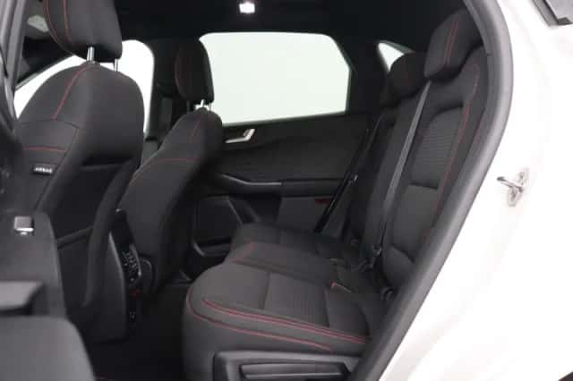 Ford Kuga (2021) thumbnail 5
