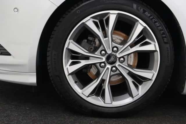 Ford Mondeo (2019) thumbnail 1