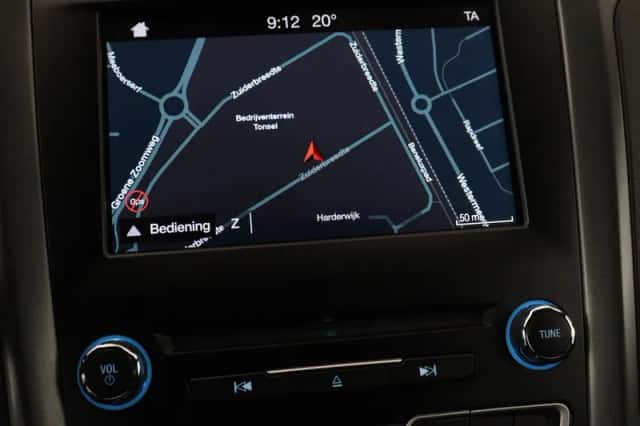 Ford Mondeo (2019) thumbnail 4