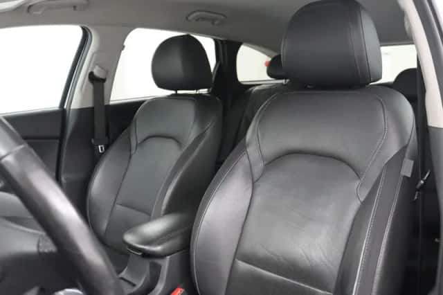 Hyundai i30 (2022) thumbnail 4