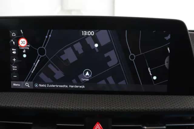 Kia EV6 (2021) thumbnail 5