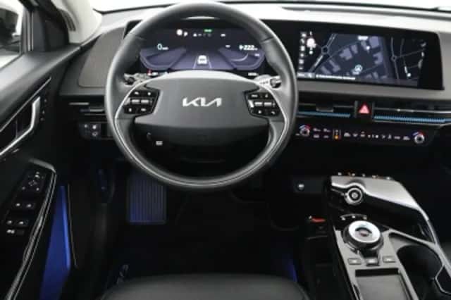 Kia EV6 (2021) thumbnail 4