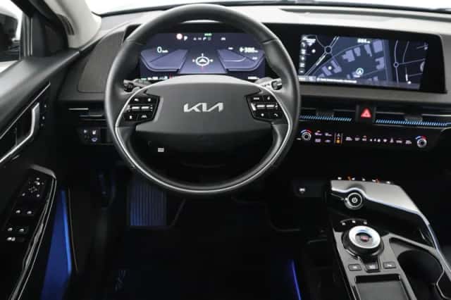 Kia EV6 (2023) thumbnail 5