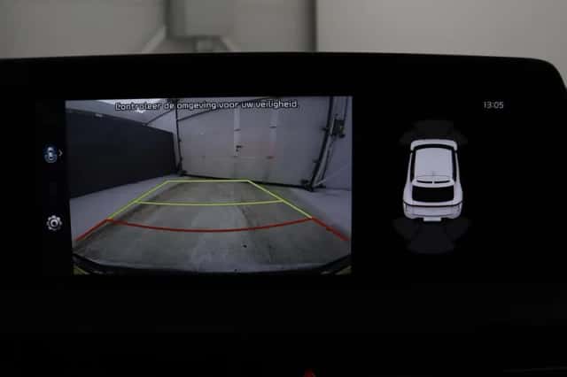 Kia EV6 (2022) thumbnail 6