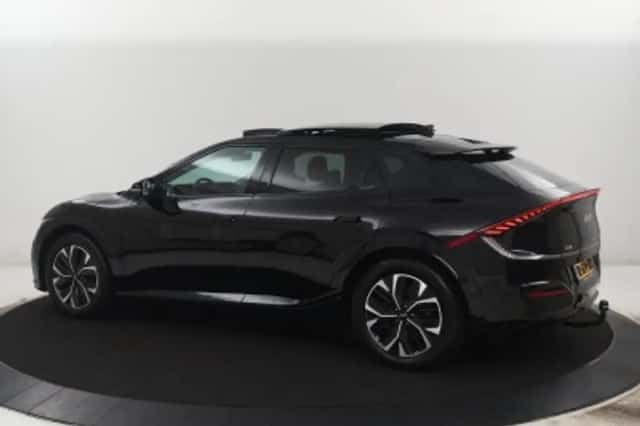 Kia EV6 (2022) thumbnail 2