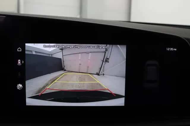 Kia Niro EV (2024) thumbnail 6