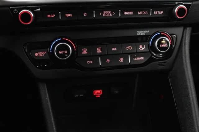 Kia Niro (2022) thumbnail 5