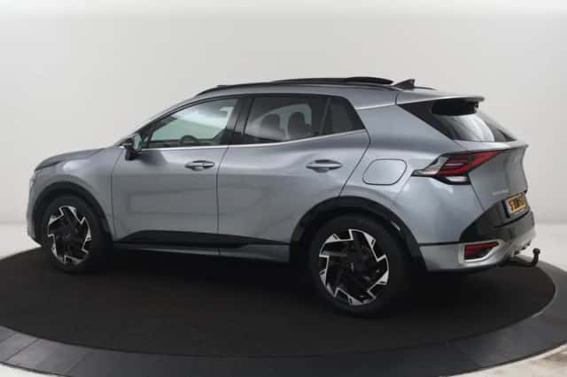Kia Sportage (2023) thumbnail 2