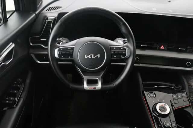 Kia Sportage (2023) thumbnail 3