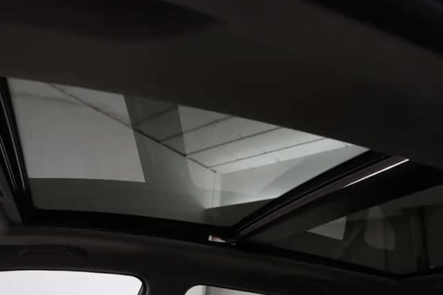Kia Venga (2014) thumbnail 2