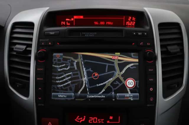 Kia Venga (2014) thumbnail 3