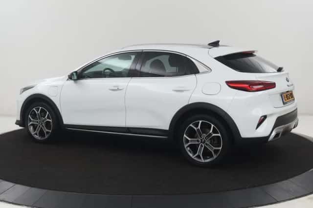 Kia XCeed (2021) thumbnail 3