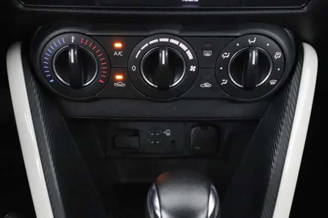 Mazda 2 (2023) thumbnail 6