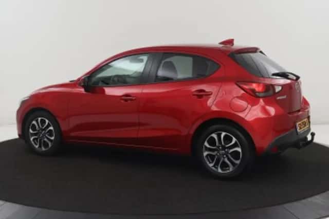 Mazda 2 (2018) thumbnail 2
