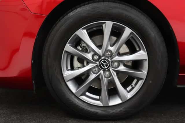 Mazda 3 (2022) thumbnail 2