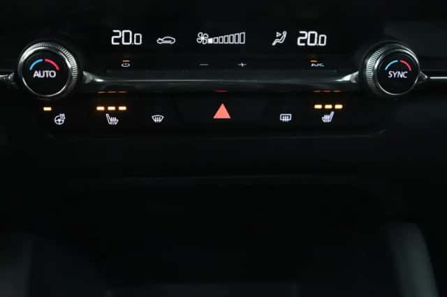 Mazda 3 (2022) thumbnail 6