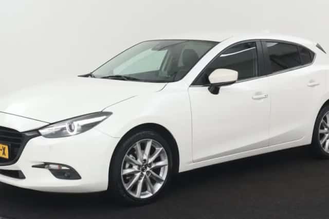 Mazda 3 (2018) thumbnail 1