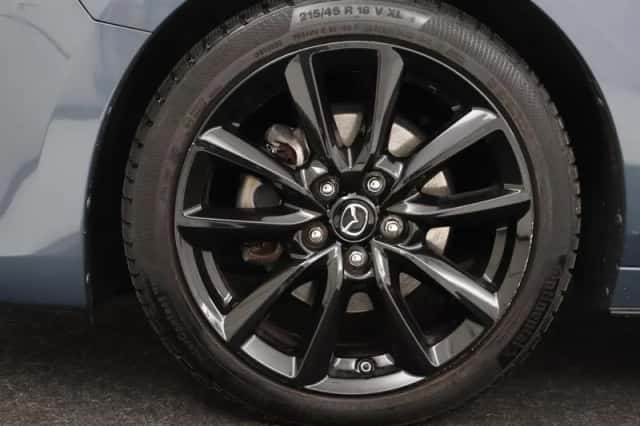 Mazda 3 (2023) thumbnail 2