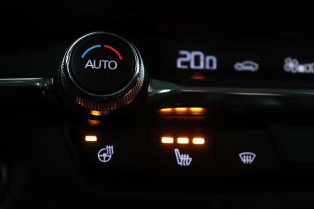 Mazda 3 (2021) thumbnail 6