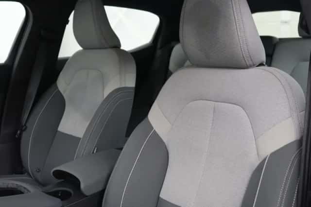 Polestar 2 (2021) thumbnail 6