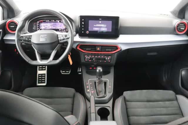 SEAT Ibiza (2021) thumbnail 5