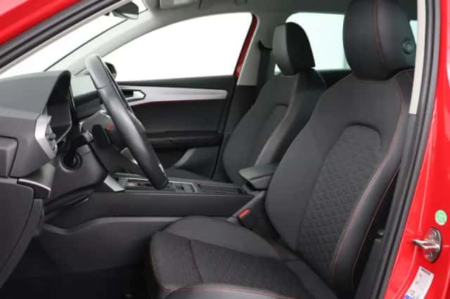 SEAT Leon (2022) thumbnail 6