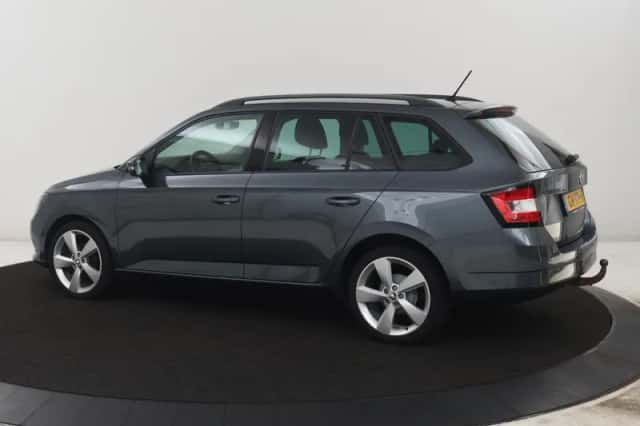 Škoda Fabia (2015) thumbnail 2