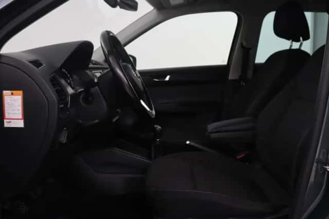 Škoda Fabia (2015) thumbnail 3