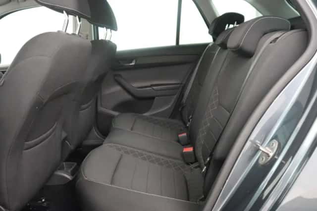 Škoda Fabia (2015) thumbnail 5