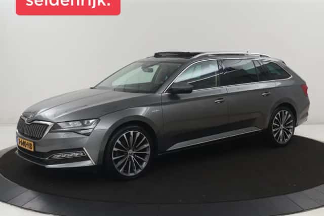 Škoda Superb (2022) thumbnail 1