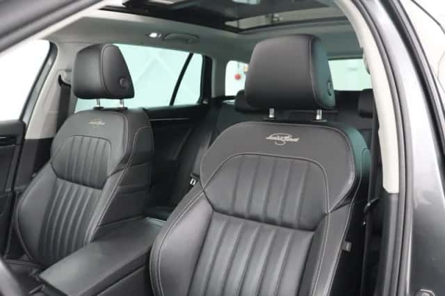 Škoda Superb (2022) thumbnail 4