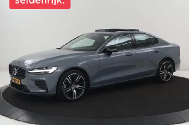 Volvo S60 (2022) thumbnail 1