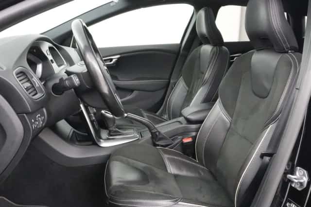 Volvo V40 (2020) thumbnail 6