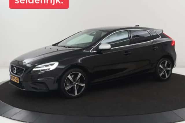 Volvo V40 (2020) thumbnail 1