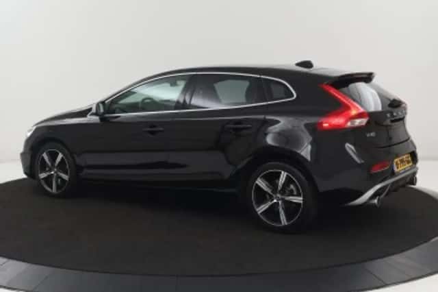 Volvo V40 (2020) thumbnail 2