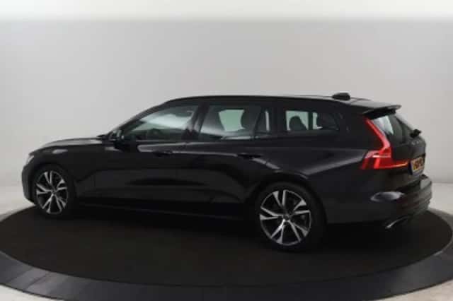 Volvo V60 (2020) thumbnail 2