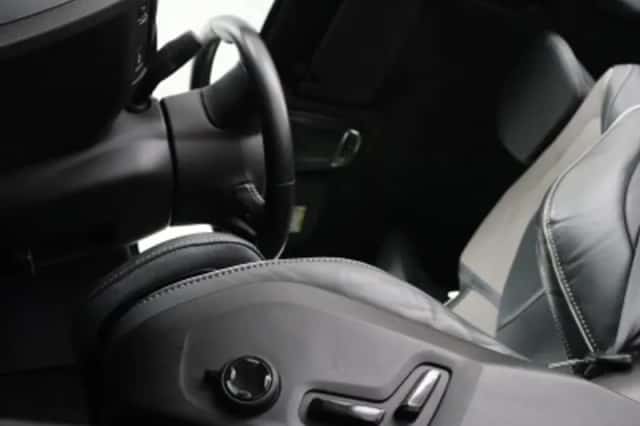 Volvo V60 (2020) thumbnail 4