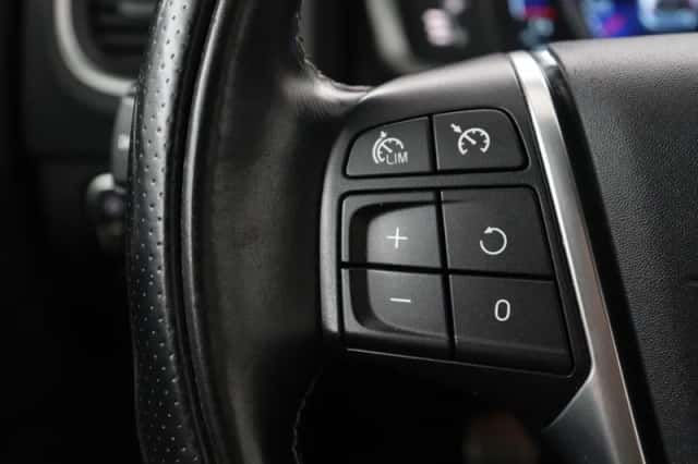 Volvo V60 (2013) thumbnail 4