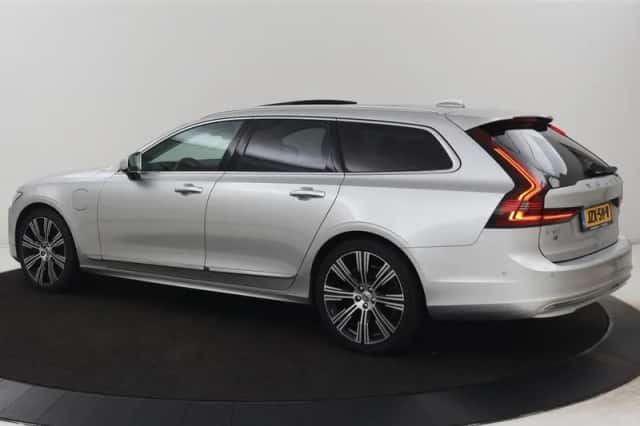 Volvo V90 (2022) thumbnail 3