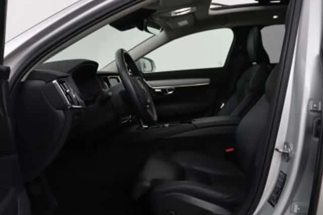 Volvo V90 (2022) thumbnail 5