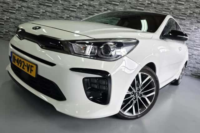 Kia Rio (2020) thumbnail 1