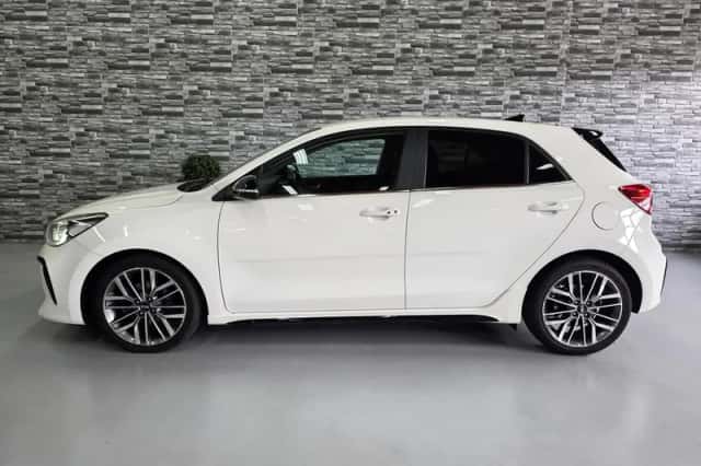 Kia Rio (2020) thumbnail 3