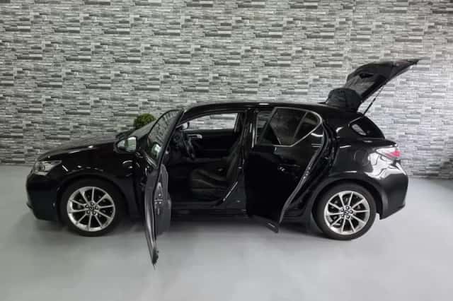 Lexus CT (2013) thumbnail 4