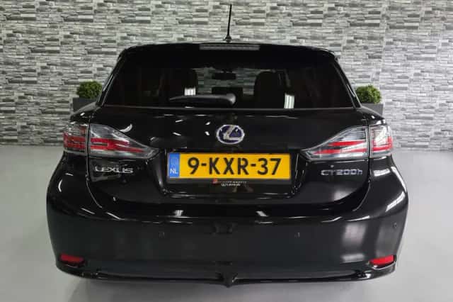 Lexus CT (2013) thumbnail 6