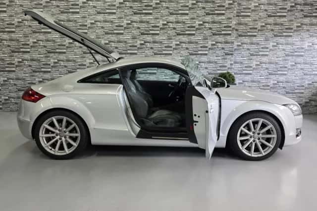 Audi TT (2007) thumbnail 4