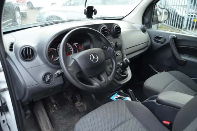 Mercedes-Benz Citan (2018) thumbnail 2